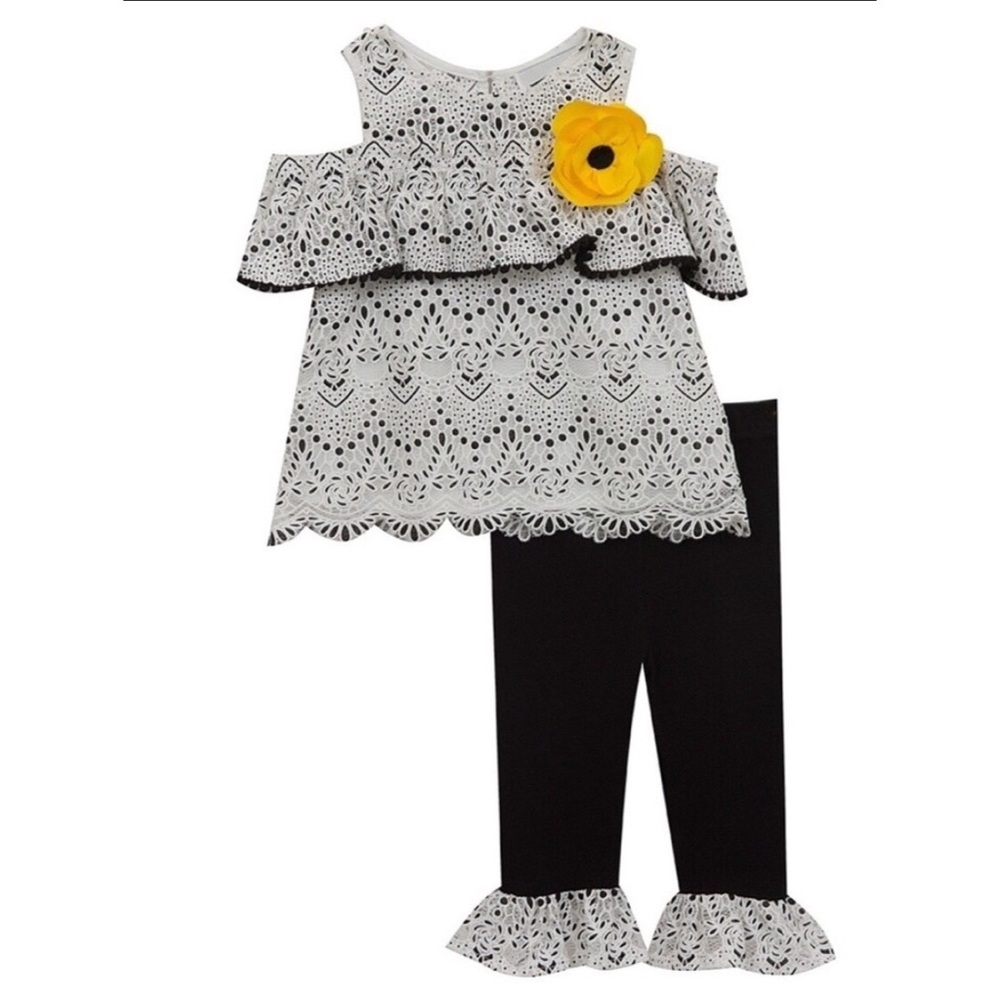 ▪️Navy & White Lace Ruffle Tunic and Leggings